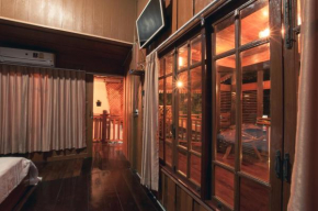 The history cafe' & guesthouse